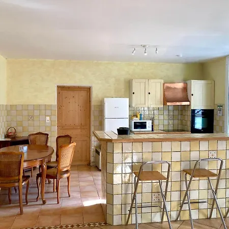'casa Vinc' Large Townhouse With Garden