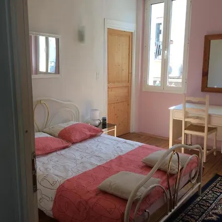 'casa Vinç' Large Townhouse With Garden * Vinca